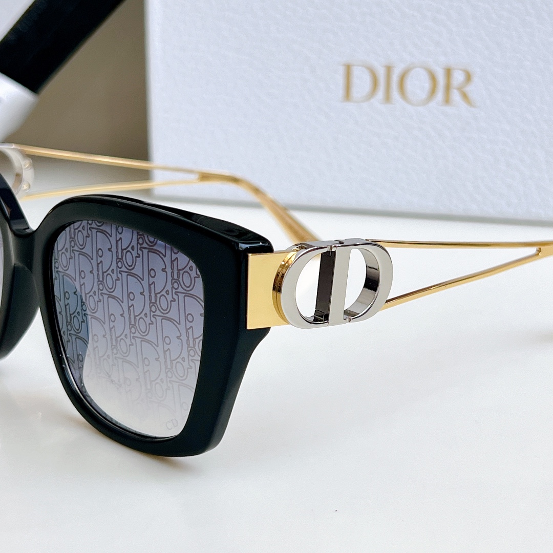  DIOR 原版细节
MODEL：30Montaigne S13F 
SIZE：55口20-135