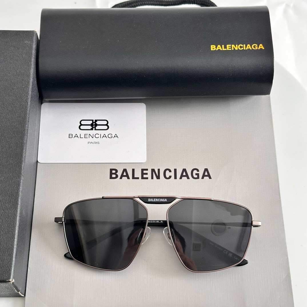 ‼️ 齐色到货 BALENCIAG* BB0246S
SIZE：61口15-145
🔝🔝