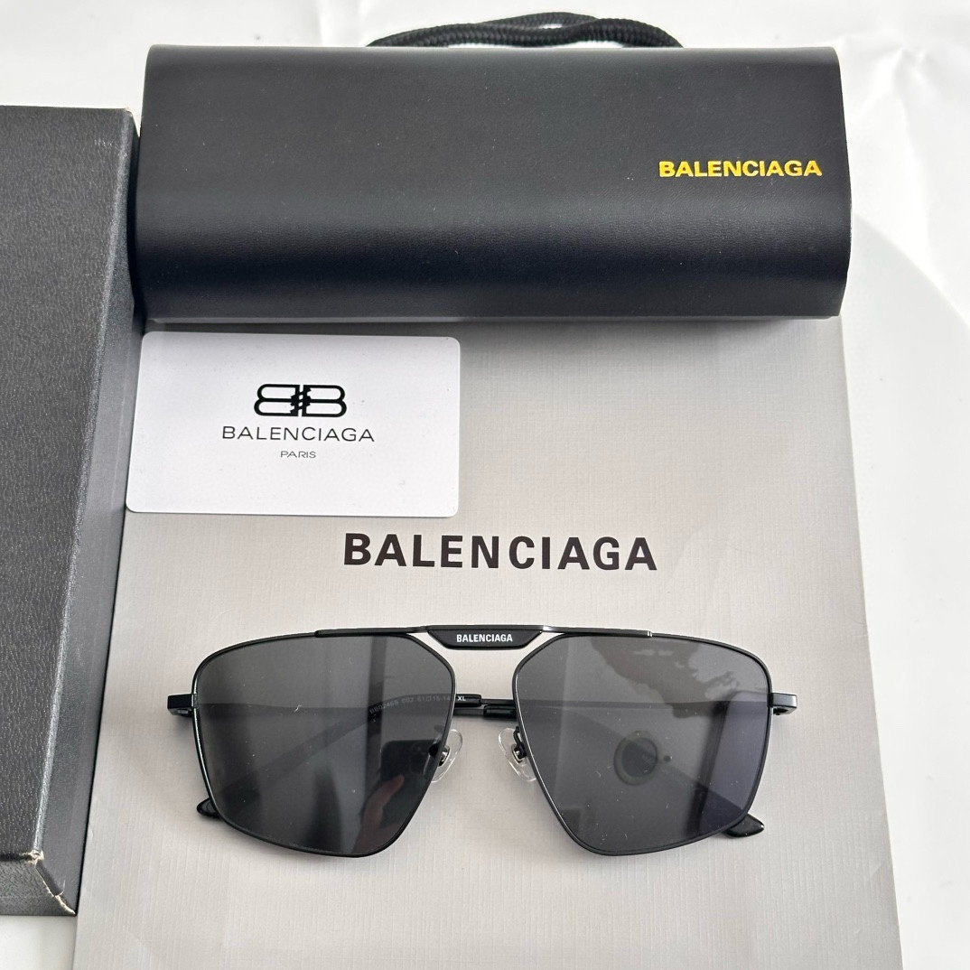 ‼️ 齐色到货 BALENCIAG* BB0246S
SIZE：61口15-145
🔝🔝