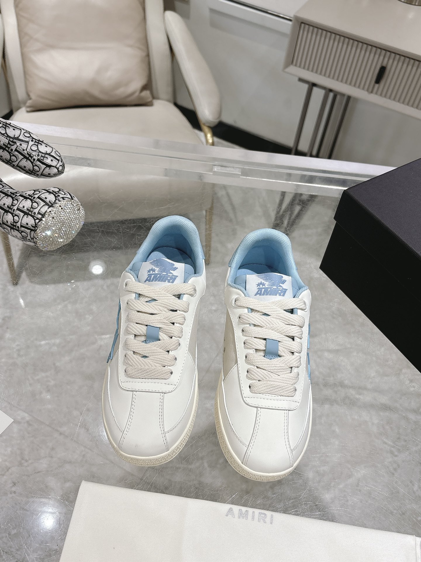 NO:406795,Miri couples' star shoes bones and training shoes casual shoes amiri 2025 spring and summer couples' star shoes bones and training shoes micro bread shape, the bone weaving pattern made of multi-layer leather has stronger three-dimensionality and richer, and all elements are just right!  Details are just right. Size: 35-46, casual shoes/sports shoes, amiri, sneakers19860909miri情侣款星星鞋骨头德训鞋休闲鞋 amiri 2025春夏情侣款星星鞋骨头德训鞋微面包形体,多层真皮制作的骨头编织图案立体感更强微厚 丰富,一切元素都拿捏得刚刚好！细节拿捏刚刚好 码数:35一46,休闲鞋/运动鞋,amiri,sneakers,Women's Shoes