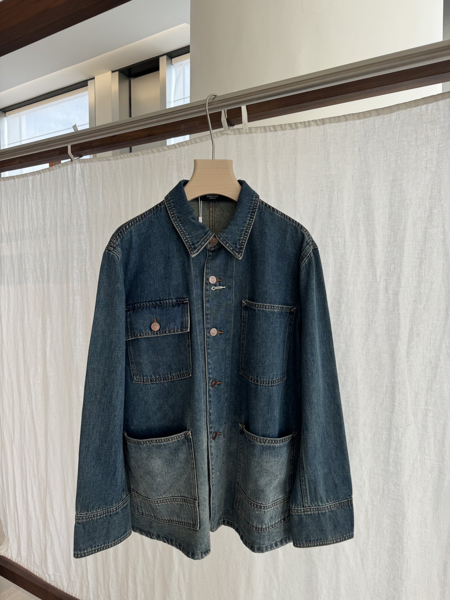 NO:309775,YS｜2025 Spring and Summer New Style Ideal Gradient Denim Shirt Jacket Retro Style Comparing to Luxury Brand Texture SML,,jackets & coats,shirts,alexander wang19860909YS｜2025 春夏新款 理想型 渐变色牛仔衬衫外套 复古洋气 媲美奢牌质感  SML,,jackets & coats,shirts,alexander wang,Women's clothing