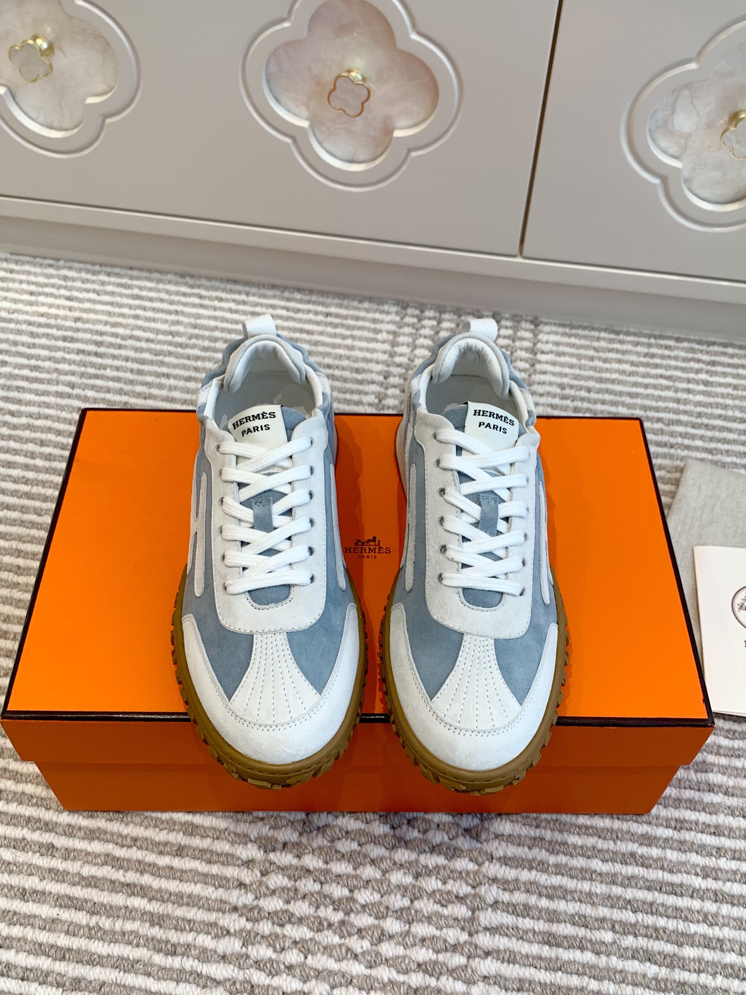 NO:168396,Women, Men, Hermes official website, Jet series couples, H-Ge training shoes, casual sneakers, top quality, extreme craftsmanship, synchronized counter, super easy to wear, imported suede with cowhide color/match logo H-Graphic/Sheepskin lining/original mold opening TPU sole Size35-45, casual shoes/sports shoes, hermes, hermes, sneakers, cowhide, sheepskin, chamois leather19860909批女 男 Hermes爱马仕官网Jet系列情侣款H德训鞋·休闲运动鞋 顶级品质 工艺极致,同步专柜上新·超级好穿 面料进口麂皮搭配牛皮拼色/搭配标志H 标志/羊皮内里/原版开模TPU大底 Size35-45,休闲鞋/运动鞋,hermes,hermes,sneakers,cowhide,sheepskin,chamois leather,Women's Shoes