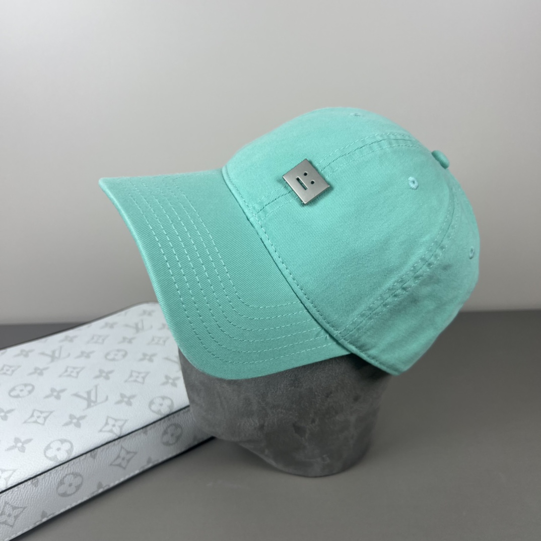 “Acne Studios Baseball Caps: 95% Cotton, Unisex Smile Logo Design”