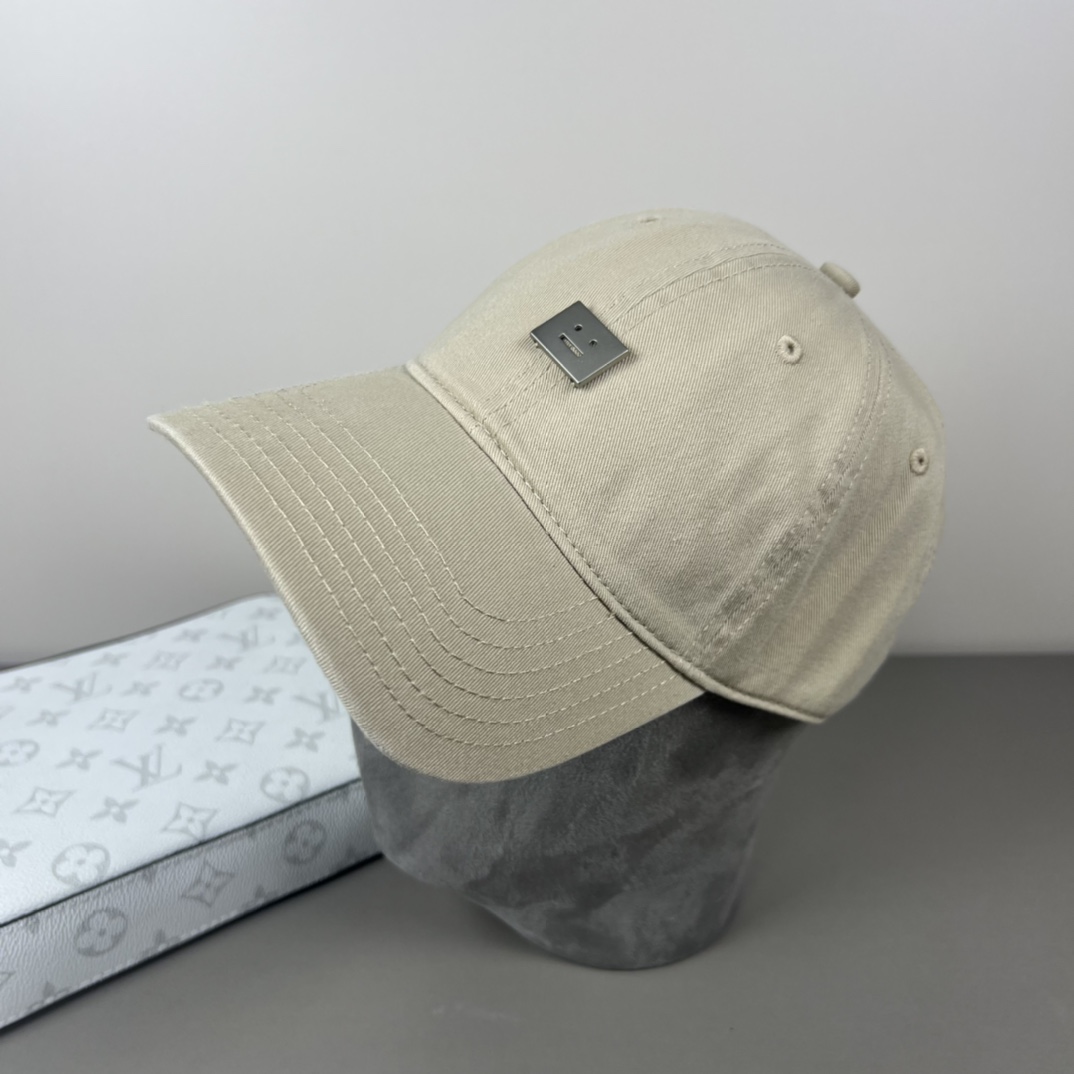 “Acne Studios Baseball Caps: 95% Cotton, Unisex Design with Smiley Logo”