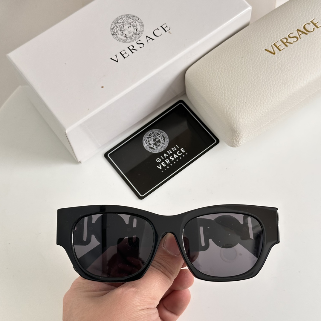  新款 VERSAC*范思哲MODEL：VE4479 D太阳眼镜SIZE：53-20-140