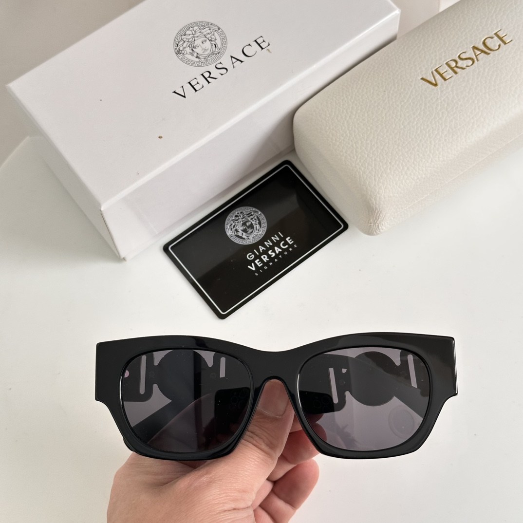  新款 VERSAC*范思哲MODEL：VE4479 D太阳眼镜SIZE：53-20-140