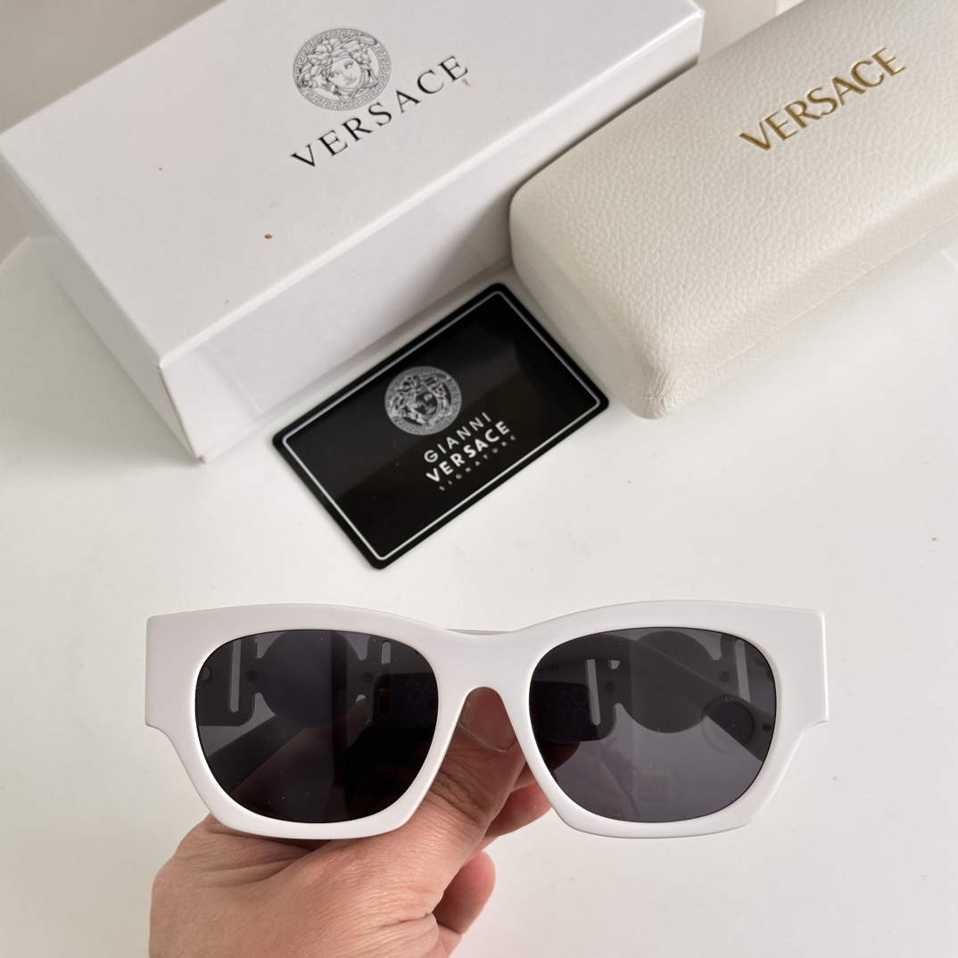  新款 VERSAC*范思哲MODEL：VE4479 D太阳眼镜SIZE：53-20-140