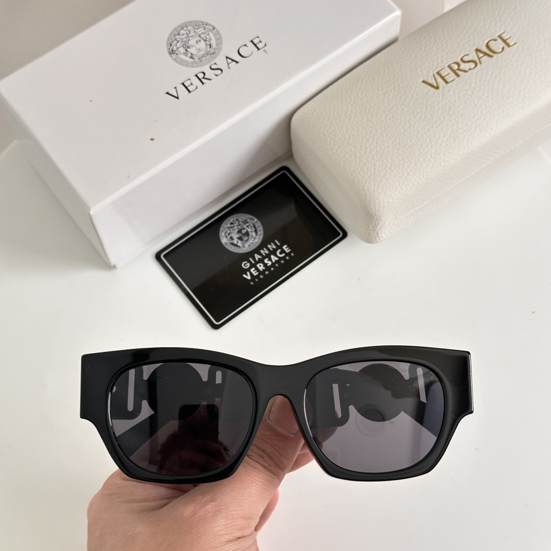  新款 VERSAC*范思哲MODEL：VE4479 D太阳眼镜SIZE：53-20-140