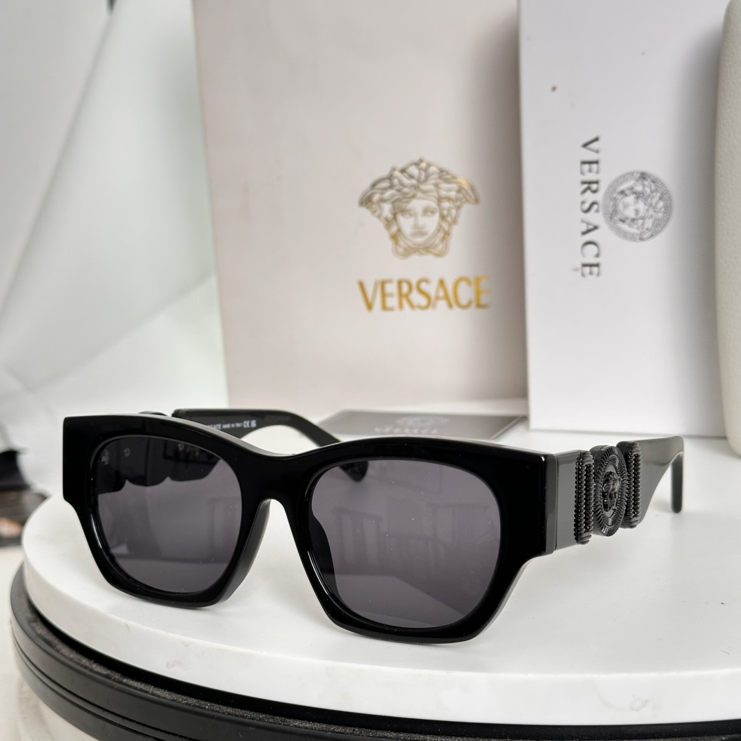  新款 VERSAC*范思哲MODEL：VE4479 D太阳眼镜SIZE：53-20-140
