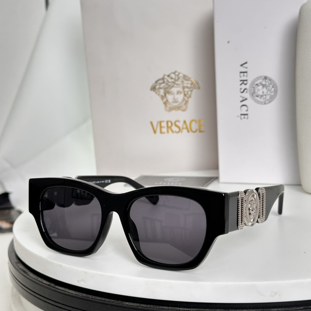  新款 VERSAC*范思哲MODEL：VE4479 D太阳眼镜SIZE：53-20-140
