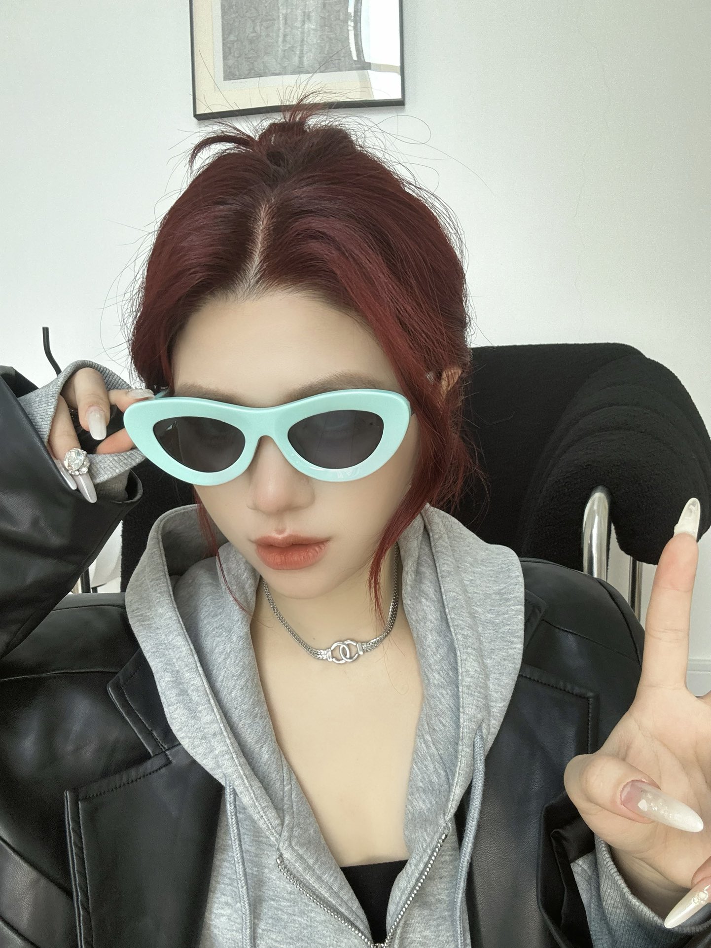  开春新品发售～
‼️‼️配送彩图
BOTTEGA VENET*
MOD：BV1325S
SIZE：51