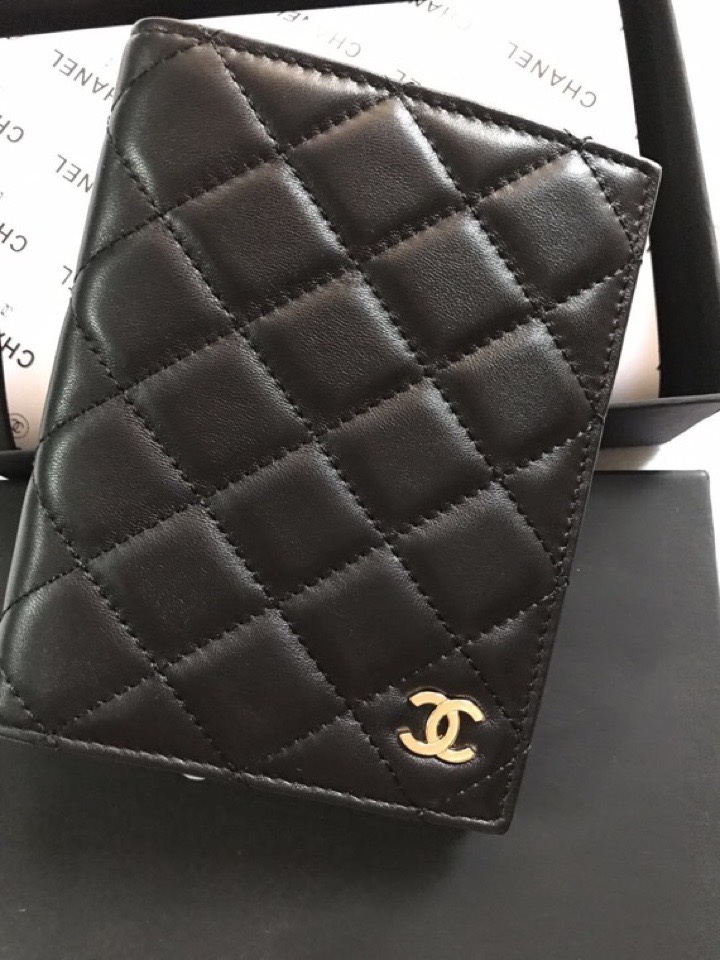 Chanel香奈儿羊皮護照包 - 高品質な専売品