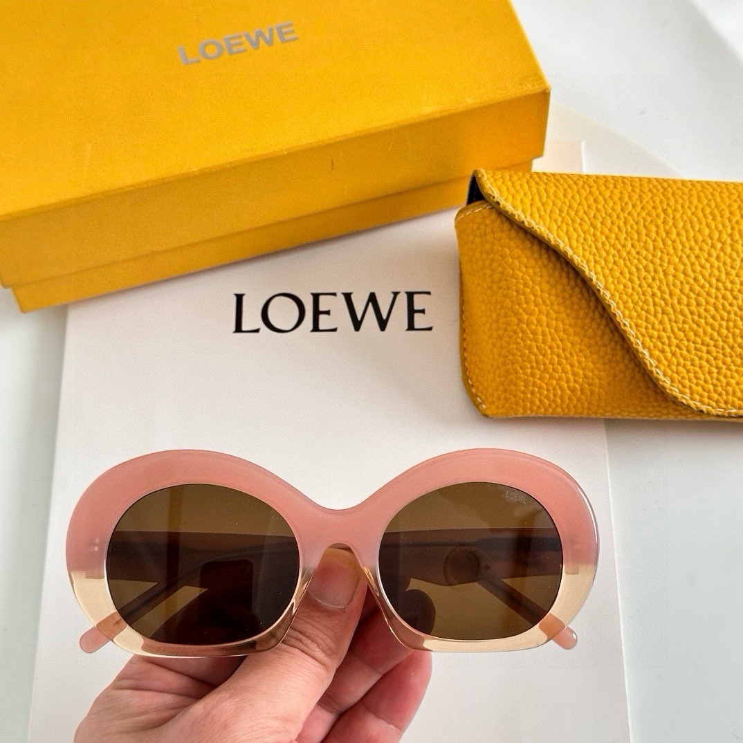 ‼️LOE*E 罗意威 Model：LW40077I
Size：52口21-143