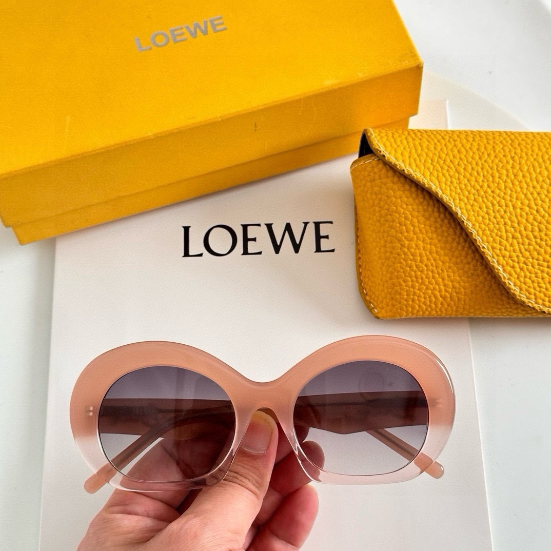 ‼️LOE*E 罗意威 Model：LW40077I
Size：52口21-143