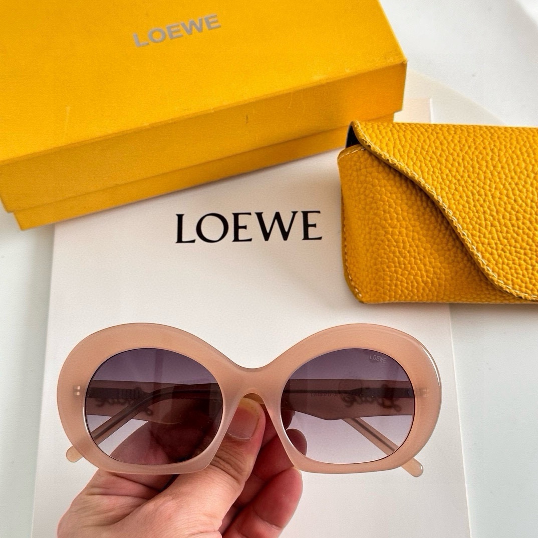 ‼️LOE*E 罗意威 Model：LW40077I
Size：52口21-143