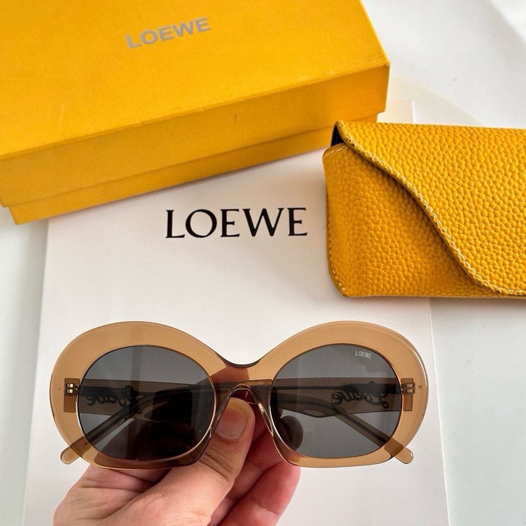 ‼️LOE*E 罗意威 Model：LW40077I
Size：52口21-143