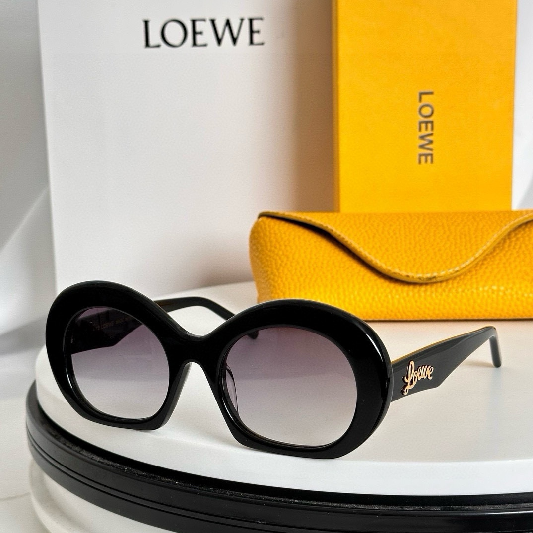 ‼️LOE*E 罗意威 Model：LW40077I
Size：52口21-143