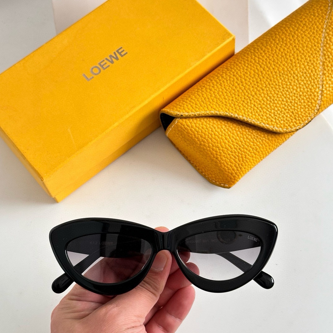‼️ 官网图 LOE*E 罗意威 Model：LW40096I
Size：54口16-145