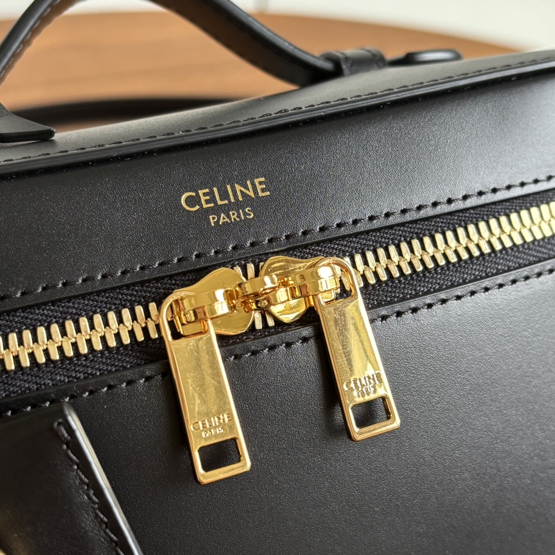 Celine New product online CE VANITY cosmetic bag