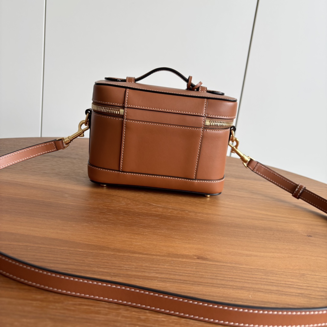Celine New product online CE VANITY cosmetic bag