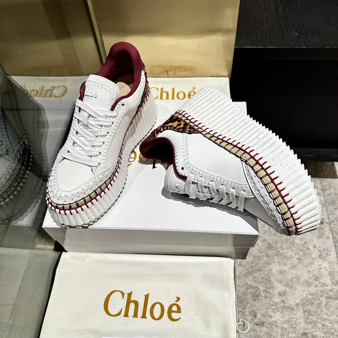 Chloé Handmade Stitching Leather Sneakers - Comfortable & Stylish 4 i1739021218 9805 1