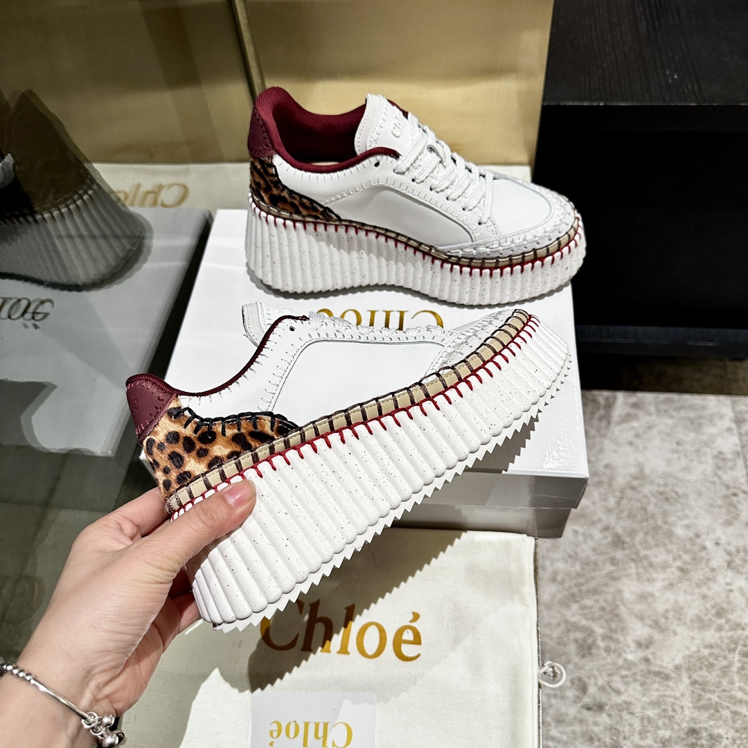 Chloé Handmade Stitching Leather Sneakers - Comfortable & Stylish 7 i1739021218 9942 4