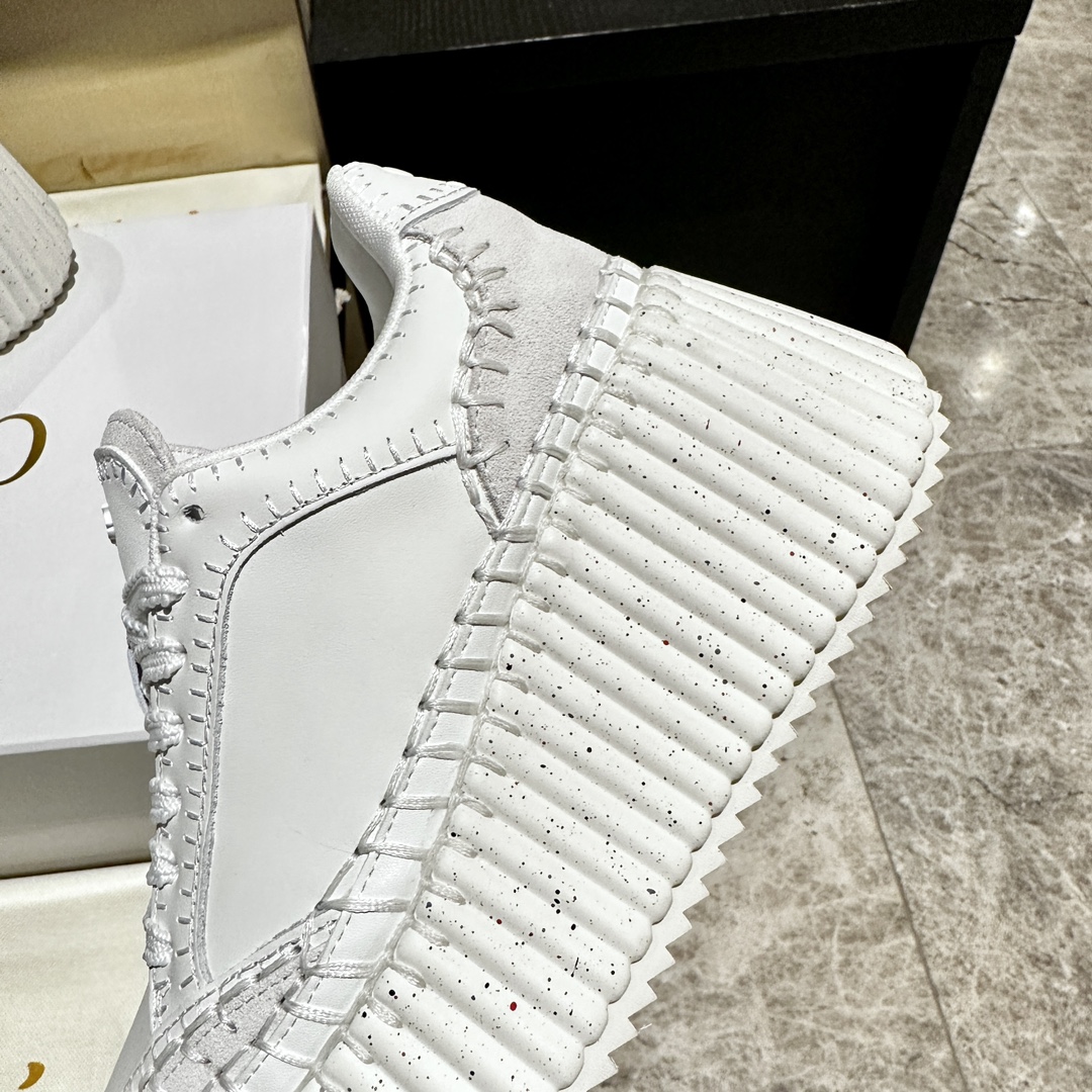 Chloé Handmade Stitching Sneakers - High Density Foam Sole, Durable & Stylish 10 i1739021256 1241 8