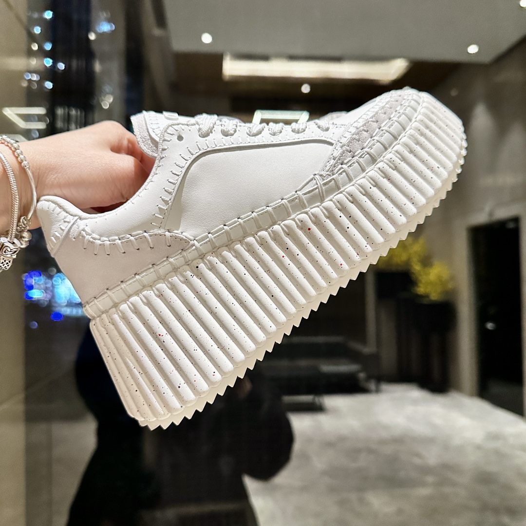 Chloé Handmade Stitching Sneakers - High Density Foam Sole, Durable & Stylish 4 i1739021256 1859 2