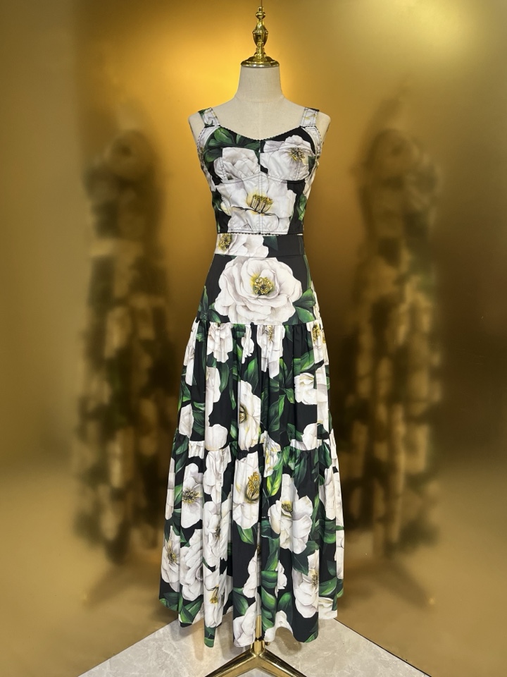 NO:899187,DG black bottom gardenia cotton corset top 210 cotton printed long skirt smlxlxxl, Dolce & Gabbana-clothing, Dolce&Gabbana, skirts,19860909DG黑底栀子花棉布紧身胸杯小上衣210 棉布印花长半裙 smlxlxxl,杜嘉班纳-服装,Dolce&Gabbana,skirts,,Women's clothing