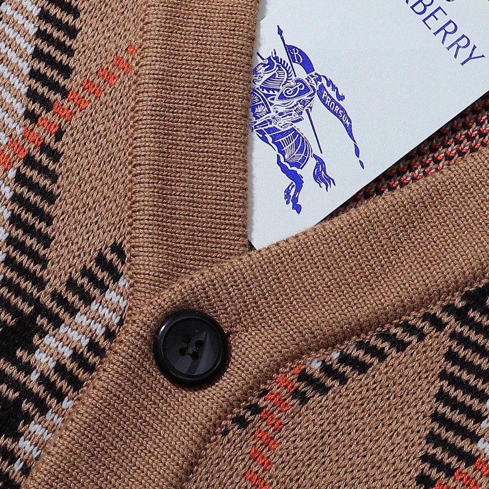 巴宝莉/Burberry 秋冬新品 经典斜纹大格纹针织开衫毛衣