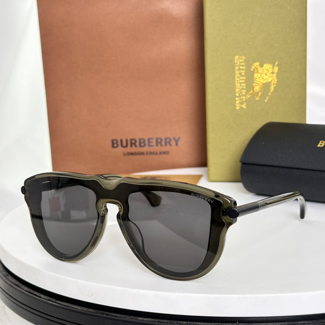 ‼️BURBERR*🌟🌟🌟MODEL：OBE4427🌟🌟🌟SIZE：136口0-140🌟🌟🌟