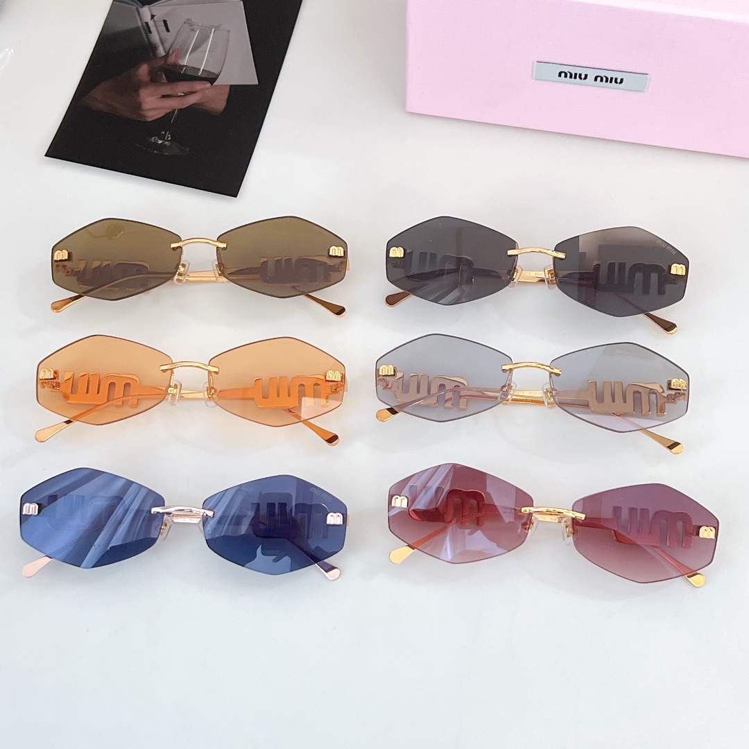  MIU MIU
MODELSMU 5692TS
SIZE：50口18-140
🔝🔝