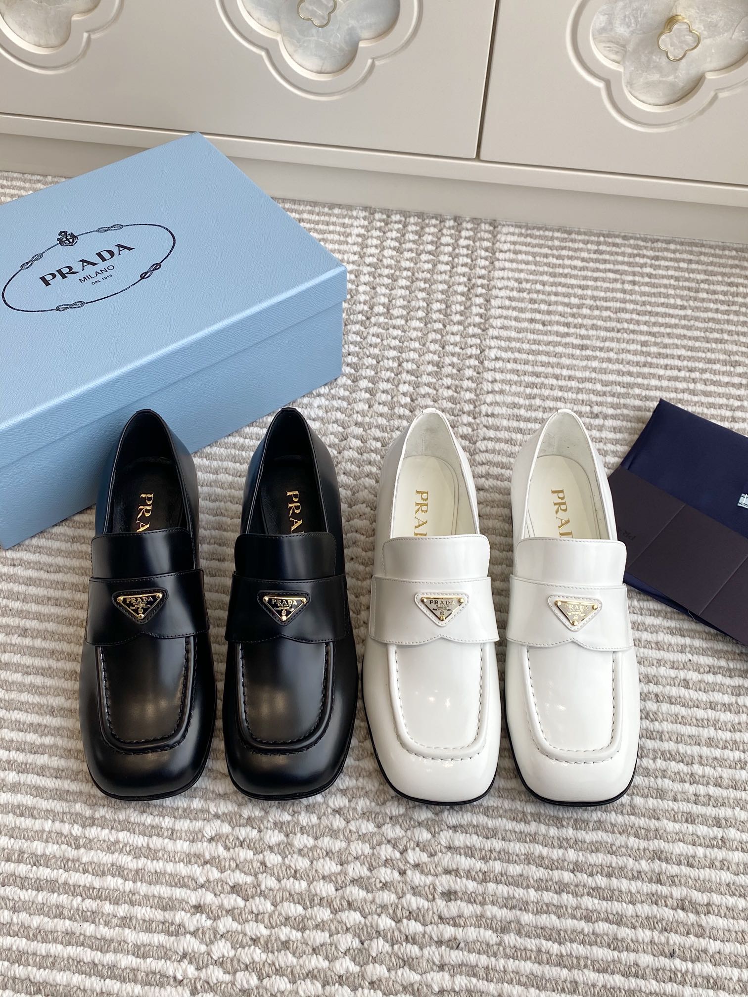 NO:239037,———— Rada·Rada 35-41, Loafers, prada,loafers19860909————rada·粗跟乐福鞋 35-41,乐福鞋,prada,loafers,Women's Shoes