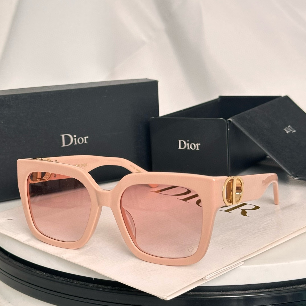 ‼️ 齐色到货 DIO*每付都有独立编码
Dio*30MONTAIGNE S8U
SIZE：54口20-