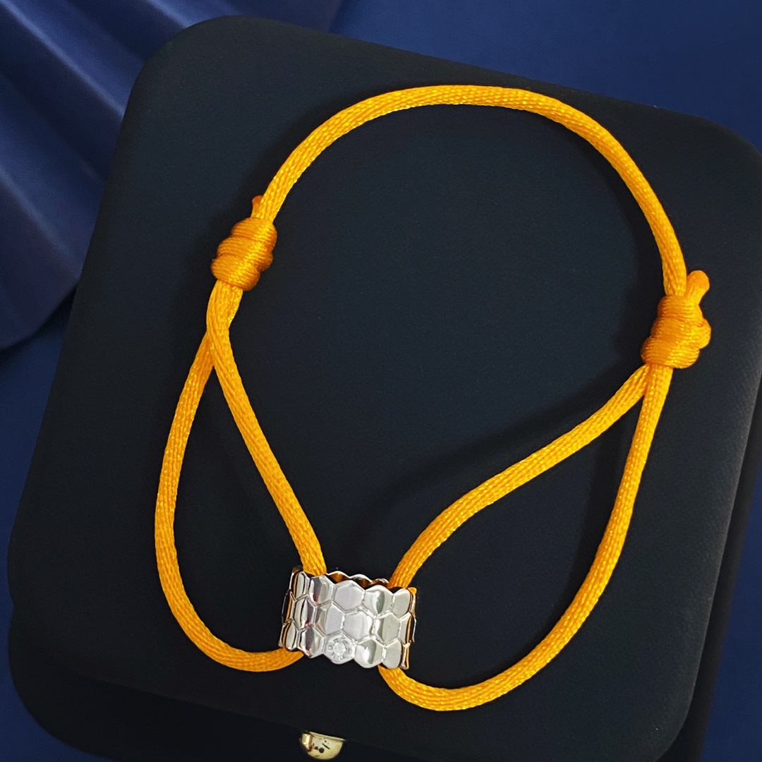 Luxury Jewelry Collection Featuring Silver, Gold, Brass, and Hand-Woven Red Rope - 图片 4