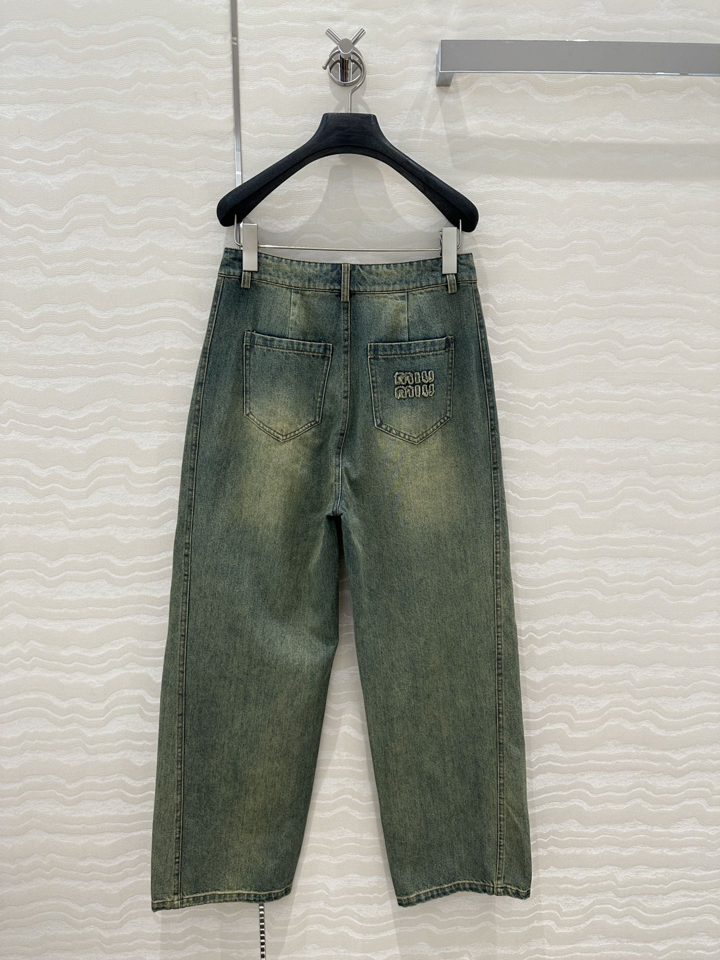 独家首发❤️原单品质miu系少女牛仔镰刀裤！25s早春新品！痞帅天花板减龄时髦又帅气！后口袋刺绣字母细节