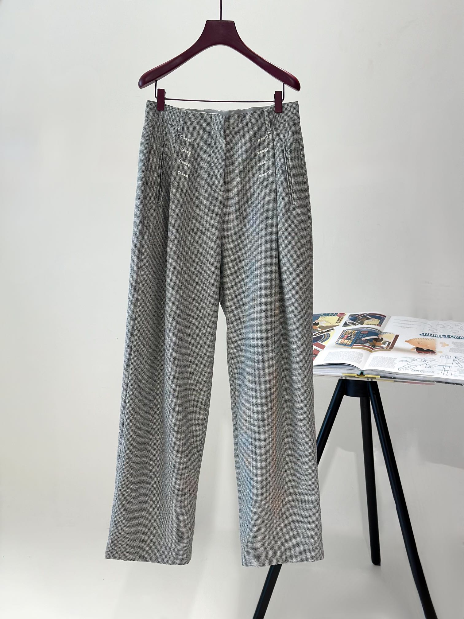 NO:315305,Tops and pants FE*DI Holiday Series (original version) short pilot jacket British silhouette pants gentle and unique Song Hye Kyo Hailey The same style Big products have been released SMSL,,jackets & coats,jackets & coats,alexander wang19860909上衣裤子FE*DI 假日系列 (原版开版)短款飞行员夹克外套英伦廓形裤 温柔不缺个性 宋慧乔海莉 同款 大货已出 ＳＭＬ,,jackets & coats,jackets & coats,alexander wang,Women's clothing