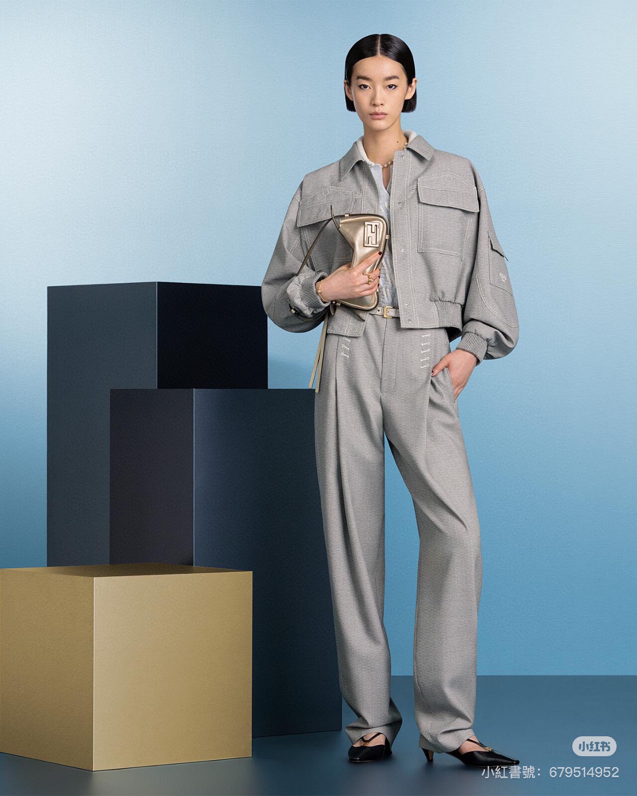 NO:315309,Tops and pants FE*DI Holiday Series (original version) short pilot jacket British silhouette pants gentle and unique Song Hye Kyo Hailey The same style Big products have been released SMSL,,jackets & coats,jackets & coats,alexander wang19860909上衣裤子FE*DI 假日系列 (原版开版)短款飞行员夹克外套英伦廓形裤 温柔不缺个性 宋慧乔海莉 同款 大货已出 ＳＭＬ,,jackets & coats,jackets & coats,alexander wang,Women's clothing