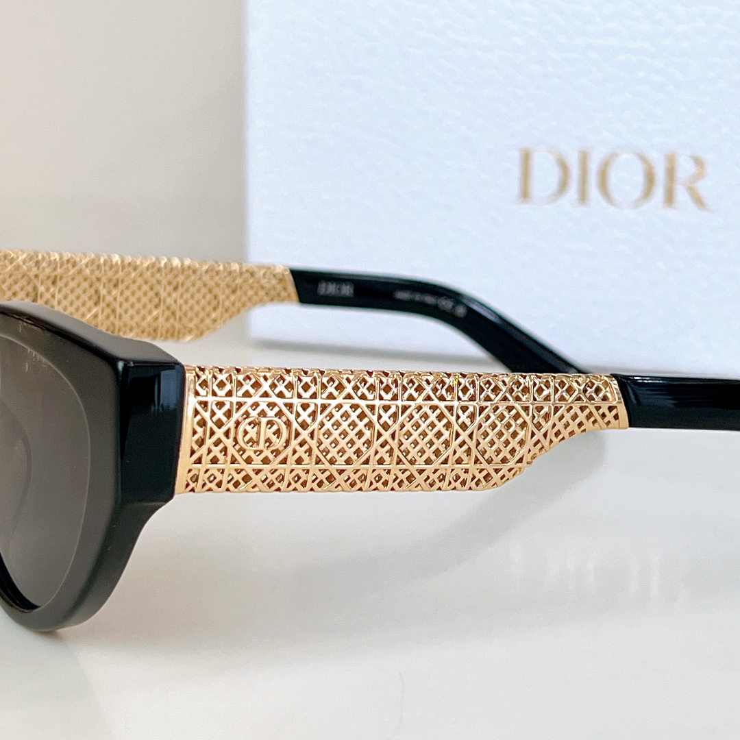  DIO* 新品
MODEL：DioRésille B1F
SIZE：55口18-145 
🔝🔝