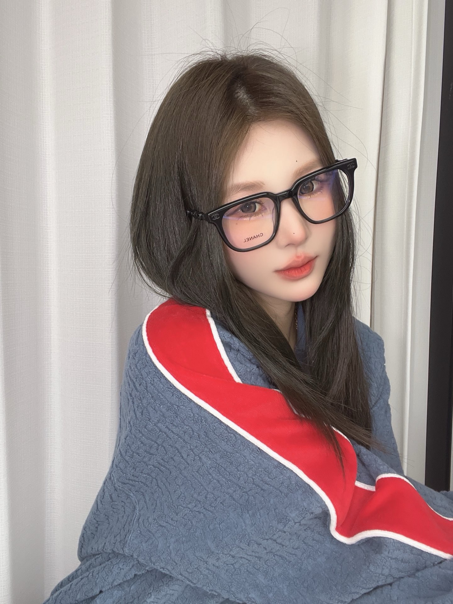  CHANE*  
Mod：CH 6808 
Size：52口21-145 
 模特图