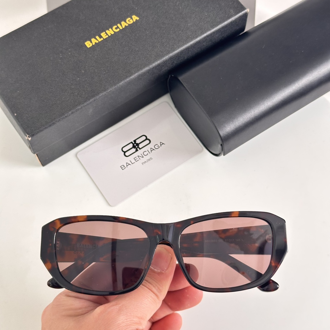 ‼️BALENCIAGA
MOD：BB0365S
SIZE：57口17-145
🔝🔝