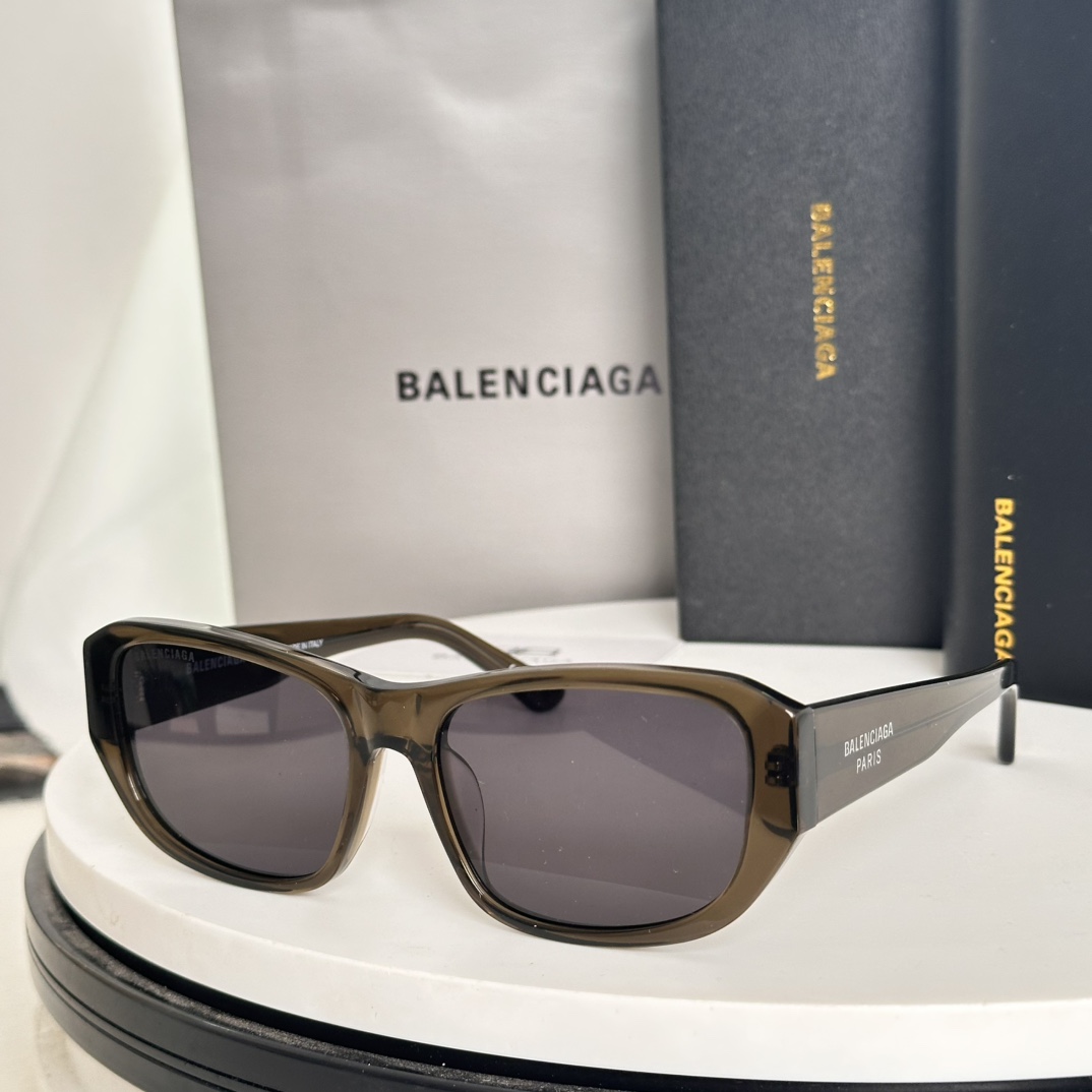 ‼️BALENCIAGA
MOD：BB0365S
SIZE：57口17-145
🔝🔝