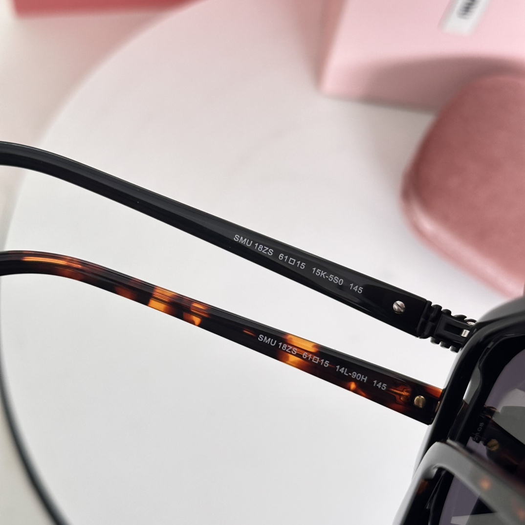 ‼️ 细节图 MIU MI*🎀🎀🎀MODELSMU 18ZS🎀🎀🎀SIZE：61口15-145🎀🎀🎀