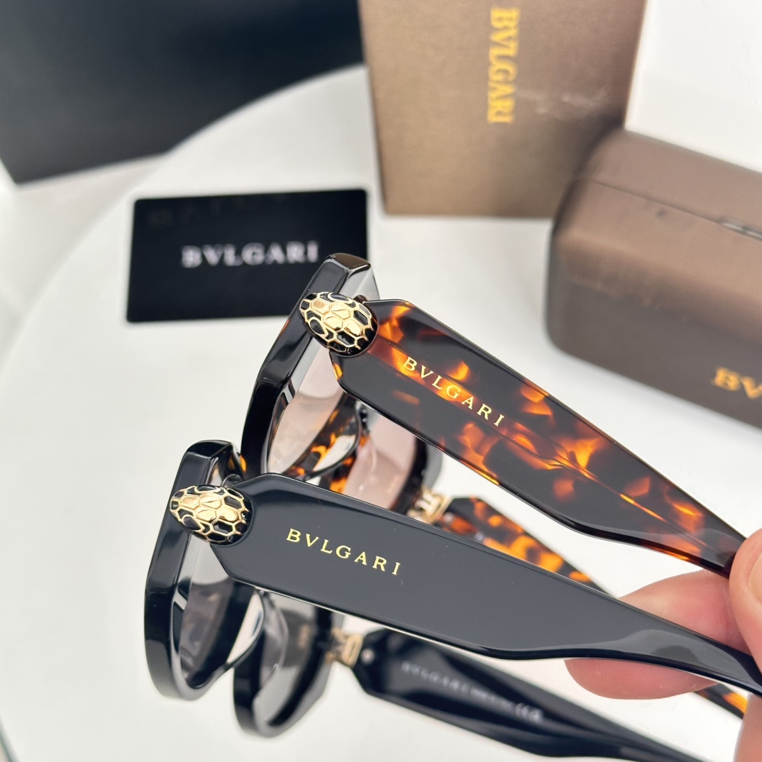 ‼️ 细节图 𝐁𝐕𝐋𝐆𝐀𝐑𝐈🍧
𝗦𝗘𝗥𝗣𝗘𝗡𝗧𝗜 灵蛇系列
MODELBV 40007I
SIZE52口