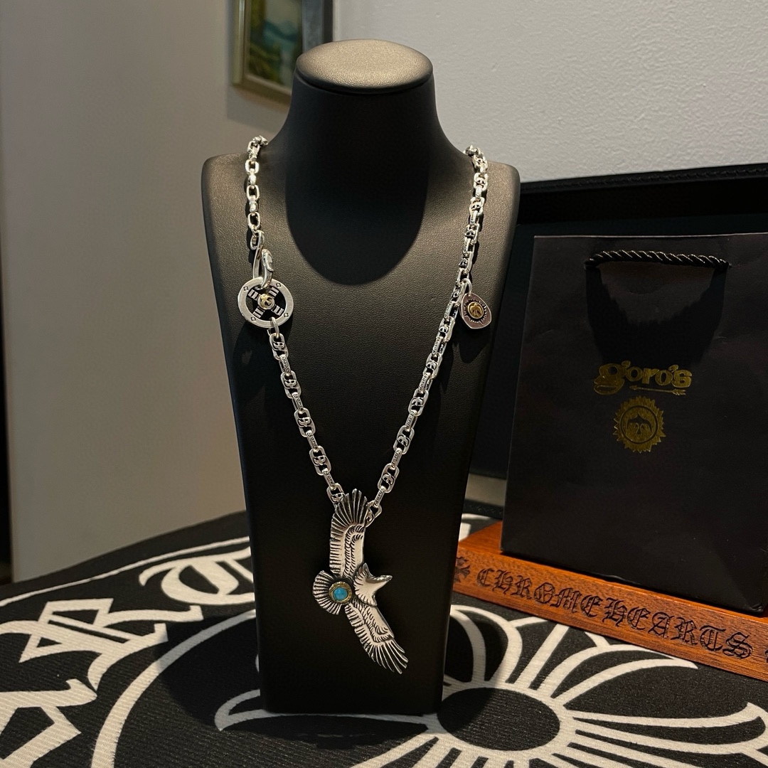 NO:104659,[New Products are on the Shelves] Goro’s Takahashi Goro Matsushi Eagle Pendant, Takahashi Classic Necklace, Top Version, Accepted Exclusive Shooting, Focus on the High-end Market, Kuaishou/ins/Xiaohongshu popular models, absolutely different from ordinary versions!  The details of the picture product are consistent with ZP!  Original production process, precision quality, purely handmade, authentic model opening, fashion essentials, both men and women can wear, same couple style, rock punk silver style, retro elements, trendy and versatile, same style on the official website, fine jewelry, necklace19860909批【新品上架】Goro’s高桥吾郎松石老鹰吊坠,高桥经典项链,顶级版本,认准独家拍摄,主攻高端市场 ,快手/ins/小红书热门款,绝对区别普通版本！图片产品细节与ZP一致！原版制作工艺 精工品质 纯手工打造 ～正品开模潮流时尚必备 男女均可佩戴 情侣款同款 摇滚朋克泰银风格 复古元素 潮流百搭 官网同款,饰品精品,necklace,Jewelry