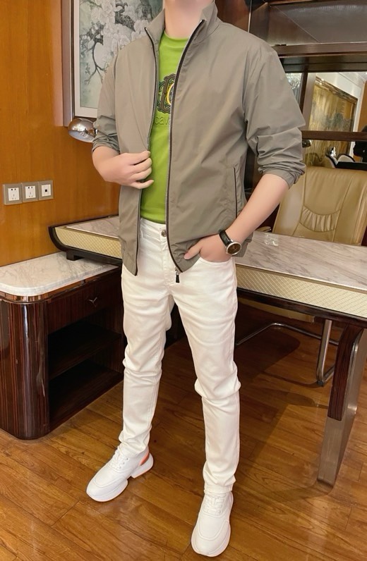 NO:116072,Jenia-2025 counter latest hot jackets are shipped, and European and American counters are on sale simultaneously!  Selected Italian imported polyester fabrics with the latest design, side pockets with leather design to highlight taste, size 48-56 (model 173/130 wears 48, with Hong Kong Lane Crawford gift box packaging), zegna, jackets & coats, alexander wang19860909杰尼亚-2025专柜最新爆款外套出货 欧美专柜同步发售！精选意大利进口聚酯纤维面料搭配最新的设计,侧口袋带拼皮设计彰显品味,尺码48-56（模特173/130穿48,配香港连卡佛礼盒包装）,,zegna,jackets & coats,alexander wang,Men's clothing