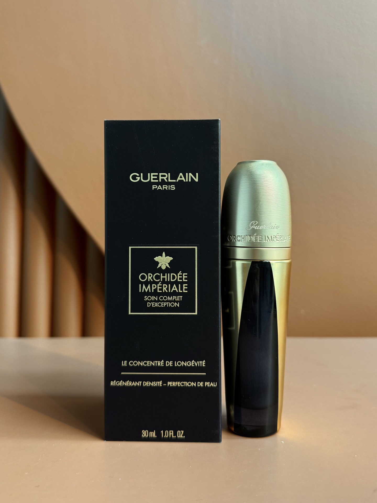 52! Versión anterior de la esencia de orquídea imperial de Guerlain, 30ml 👉 Textura fina y sedosa, sin rastros de fati…