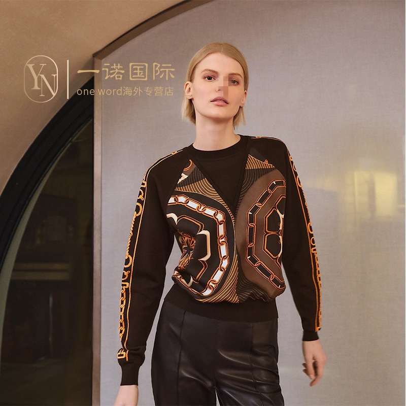 NO:315665,Hermè* new high-end custom 19 Mmè silk twill spliced ​​wool tinsilk blend knit fabric, chain ring geometric pattern printed round neck pullover long sleeve sweater top!  Blue, black, khaki, (M size bust 104, rotator sleeve 71, 57, hermes, real silk, alexander wang19860909Hermè*新款 高端定制19姆米真丝斜纹绸拼接羊毛天丝混纺针织面料、链条环圈几何图案印花圆领套头长袖针织衫上衣！蓝色、黑色、卡其色、（M码胸围104,连肩袖71,衣长57,,hermes,real silk,alexander wang,Women's clothing