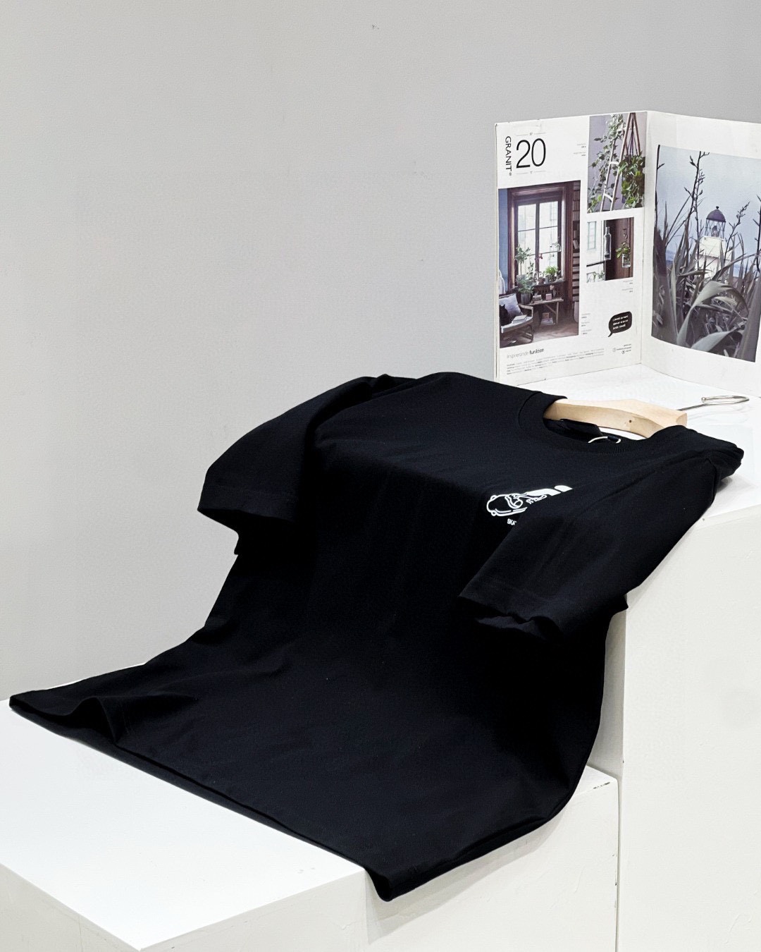 Alternative view of T-Shirt C358 06680