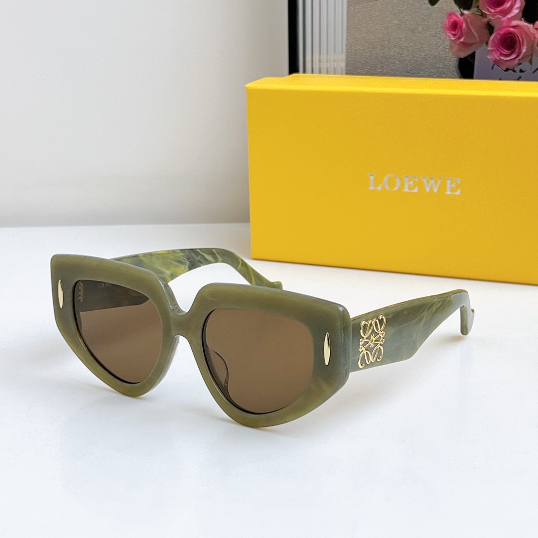  新品发售‼️
LOEWE  罗意威
MODEL：LW40155
SIZE：51口18-145
🔝🔝